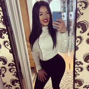 Meet your Posher, Gina